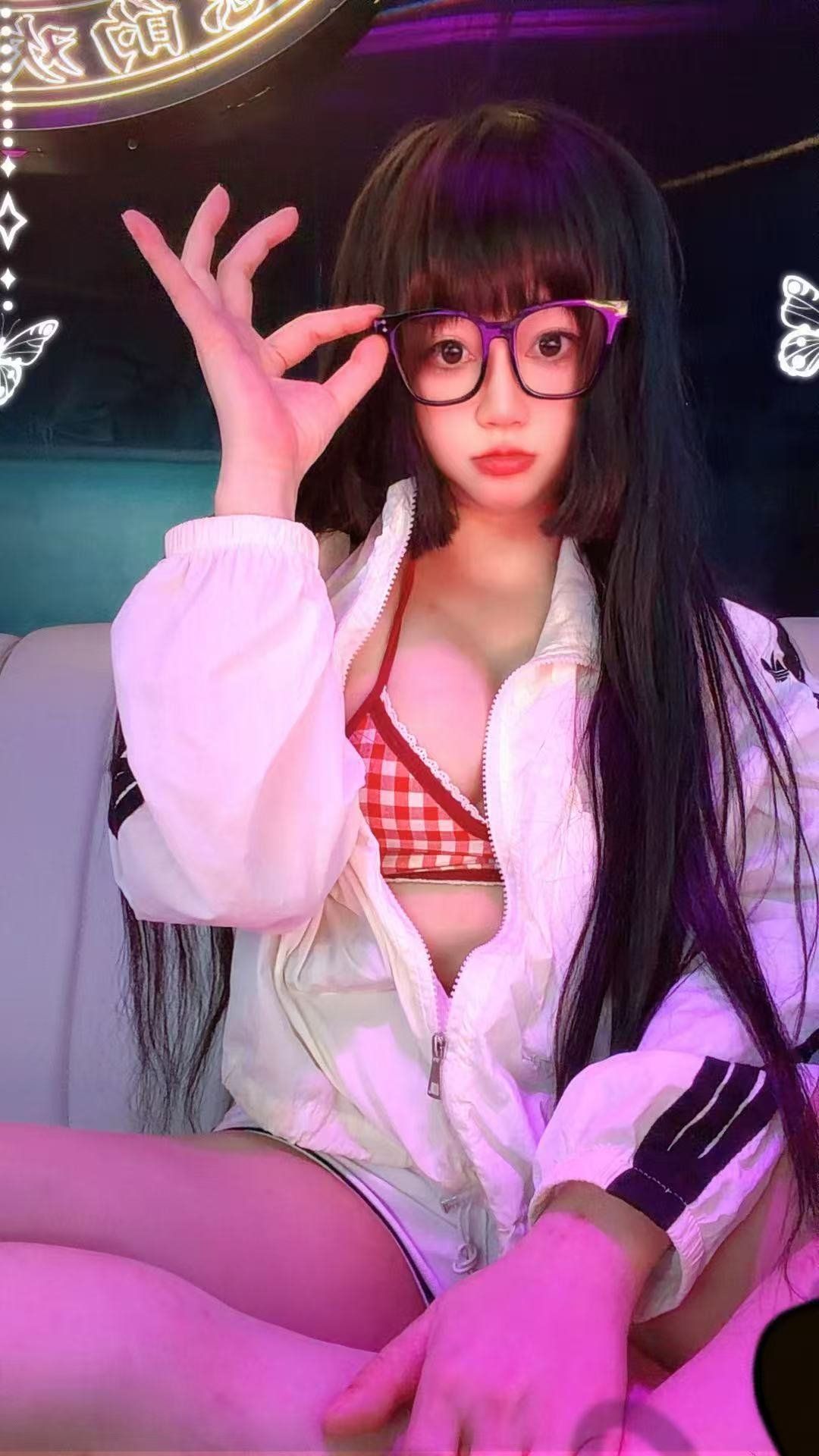 天河车陂欣欣 性感翘臀 白嫩诱人 听话不催钟