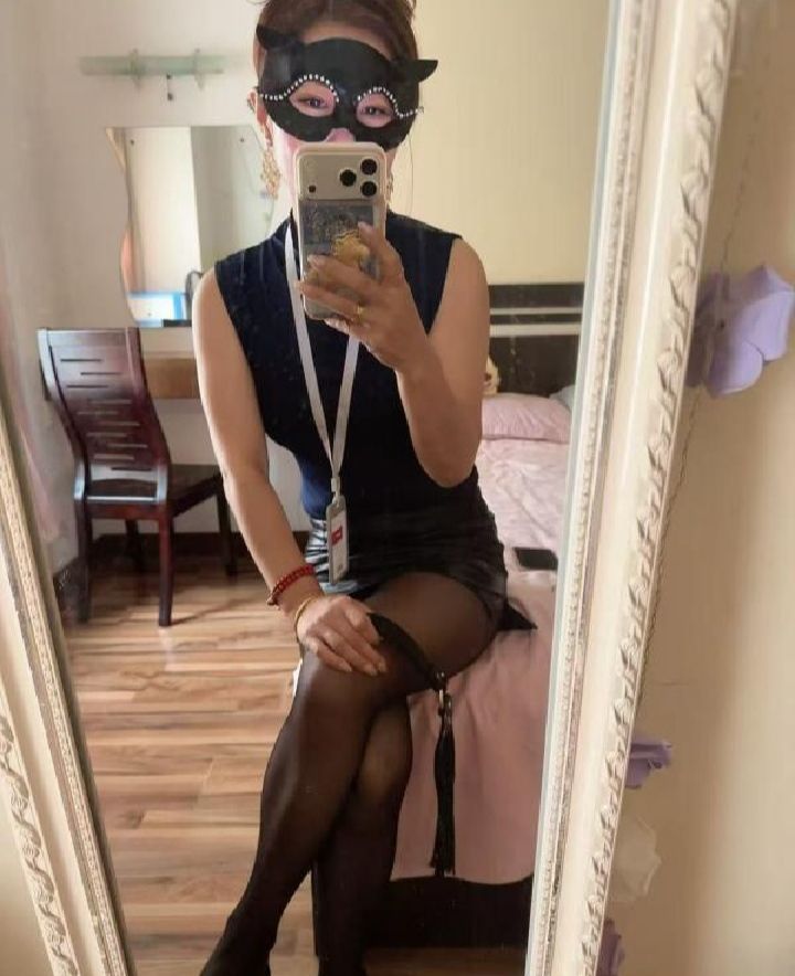 角色扮演欲女少妇