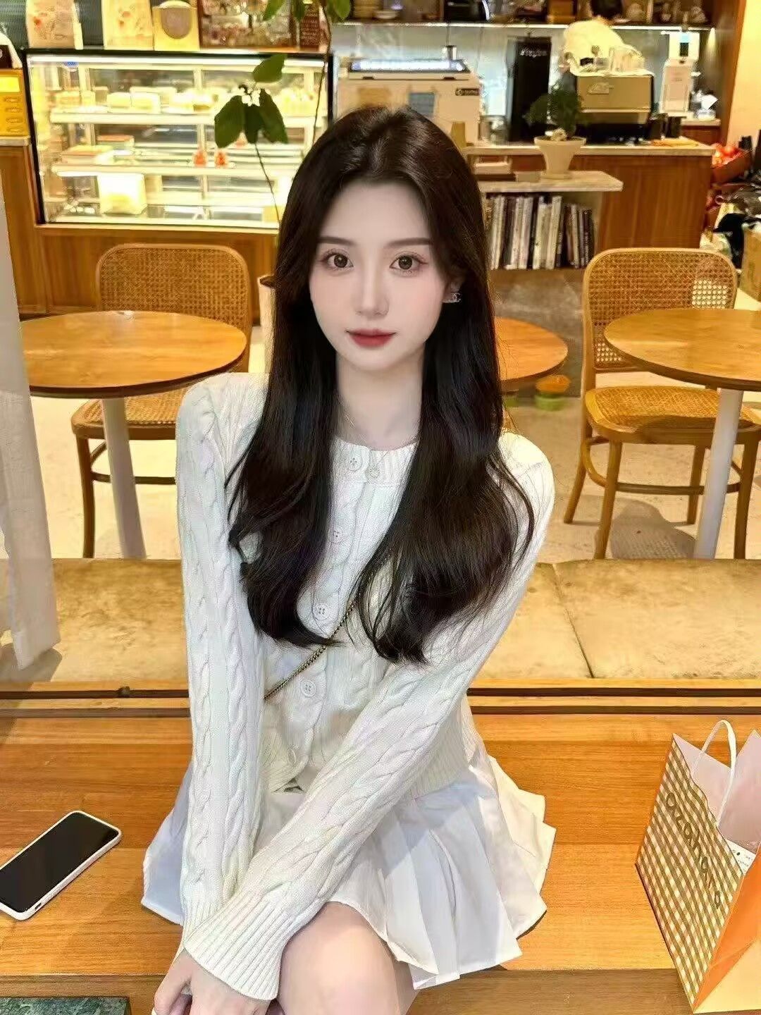 坐标杭州，主播兼职，喜欢的加微信私聊