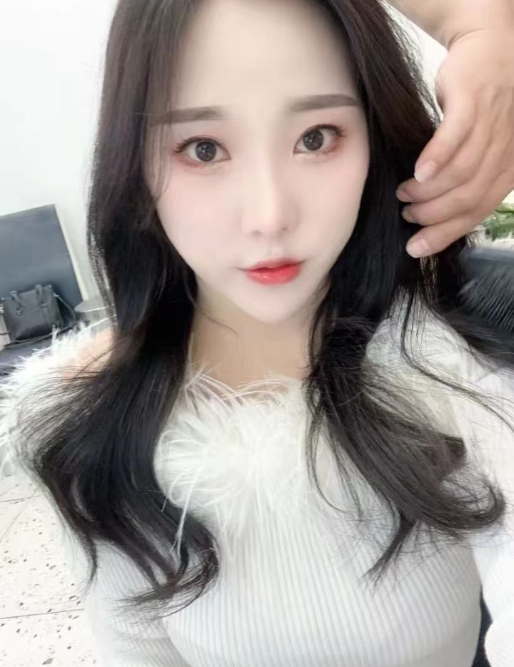 浦东白嫩美妞梦凡