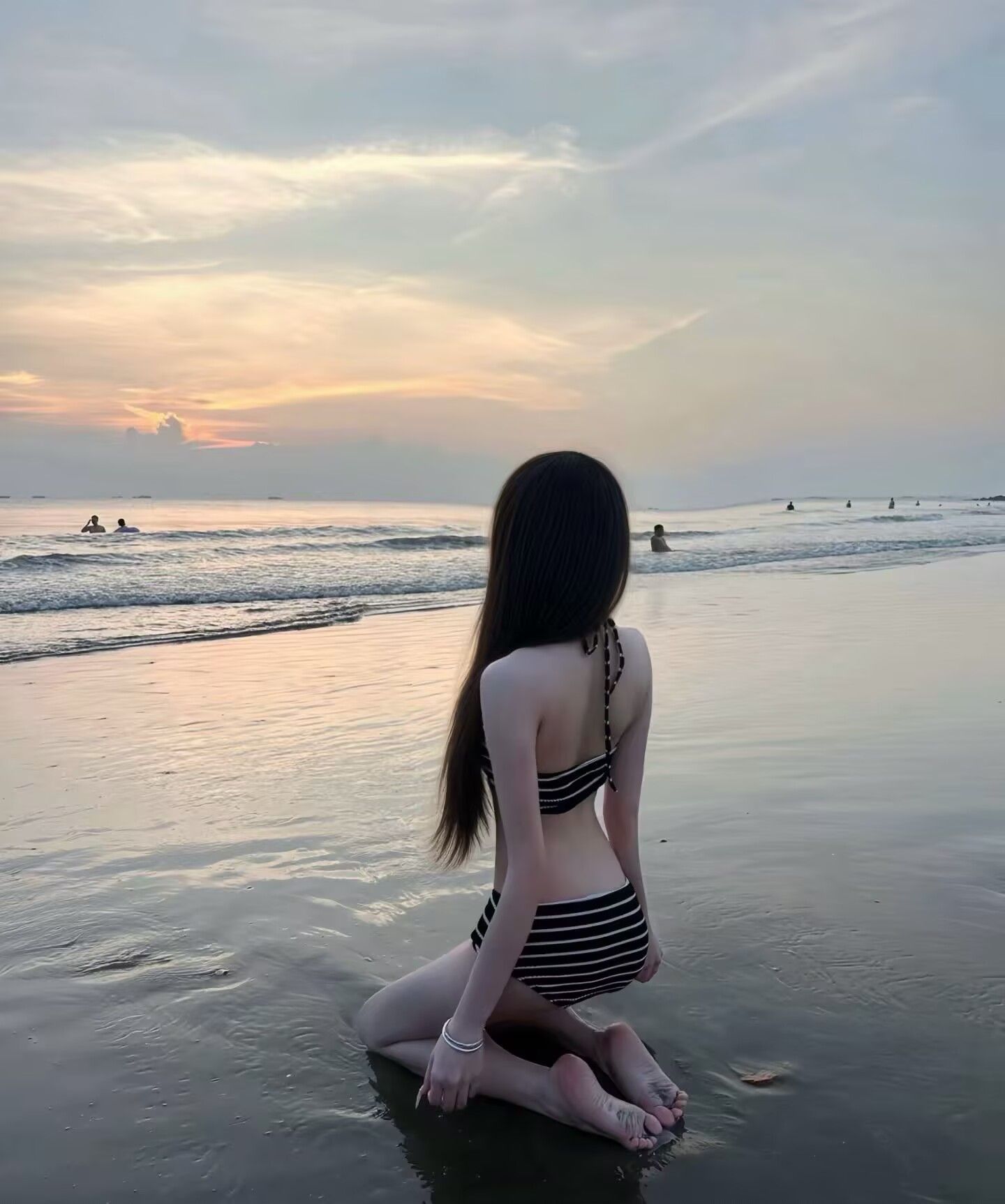 坐标深圳，偶尔兼职，喜欢的加微信私聊