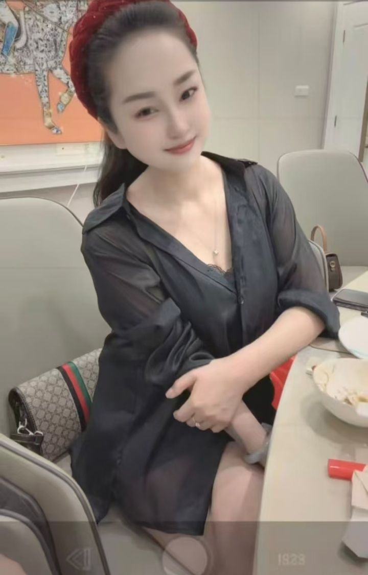 洪山美御姐格格酱