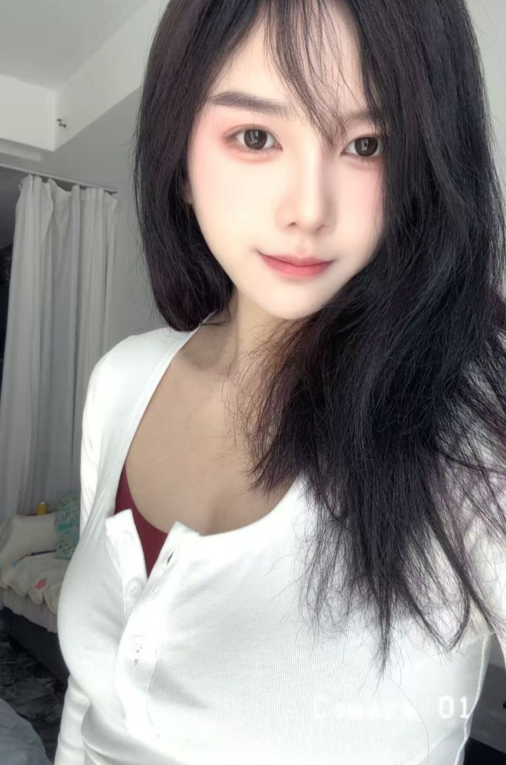 纯欲小姐姐酸酸