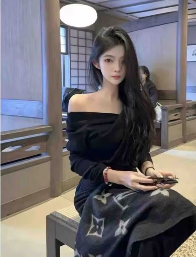 坐标北京，偶尔兼职，喜欢的加微信私聊