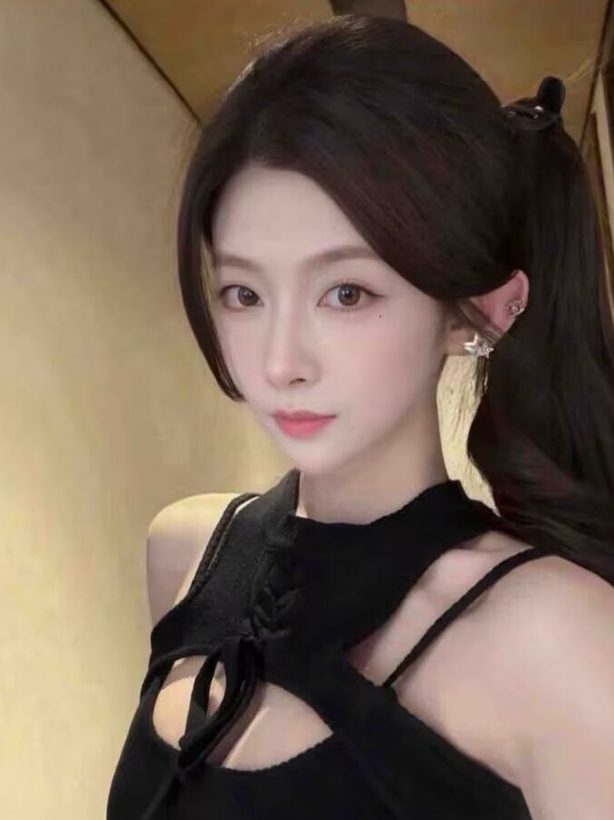 坐标北京，偶尔兼职，喜欢的加微信私聊