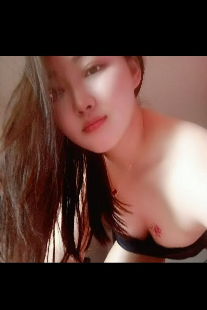 汽博爆乳小辣椒