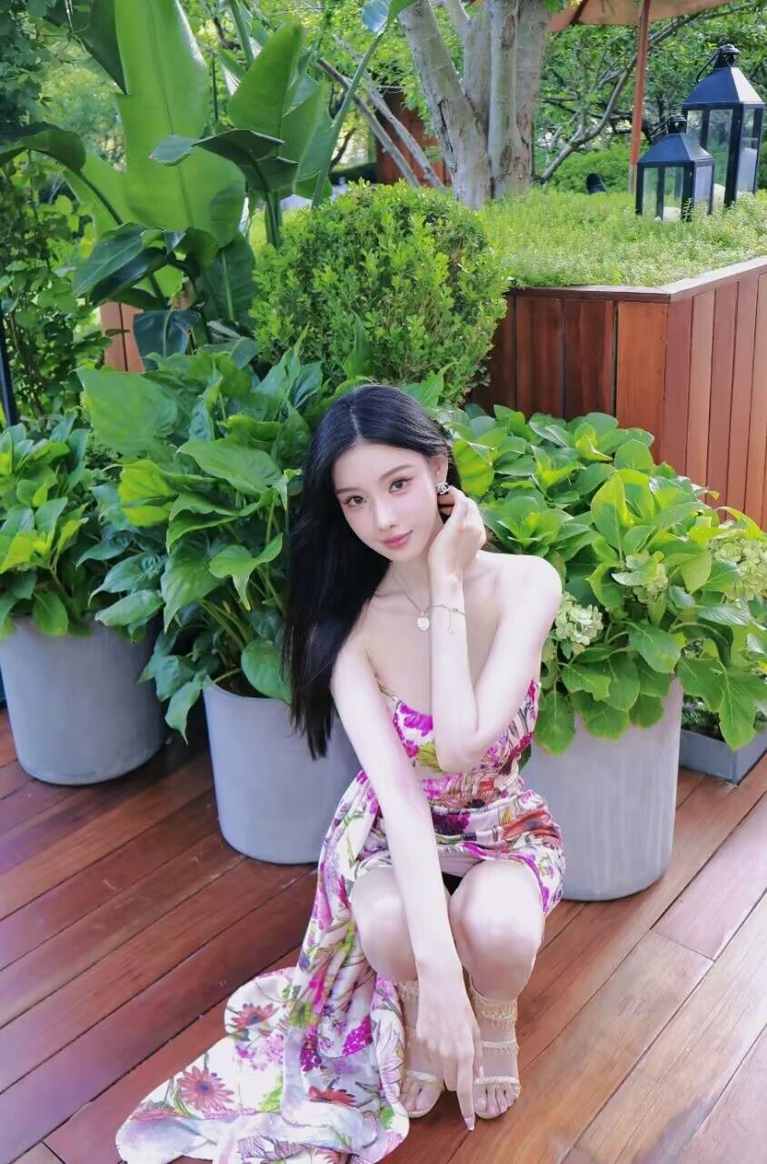 坐标上海，短剧演员，喜欢的加微聊