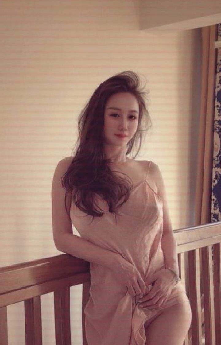 朝阳混血美乳御姐