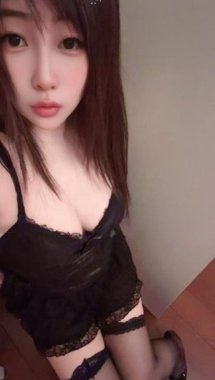 新茶情趣小姐姐田甜