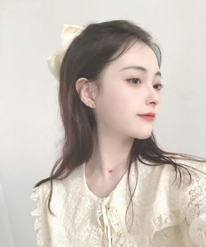 清新粉嫩学妹烟烟