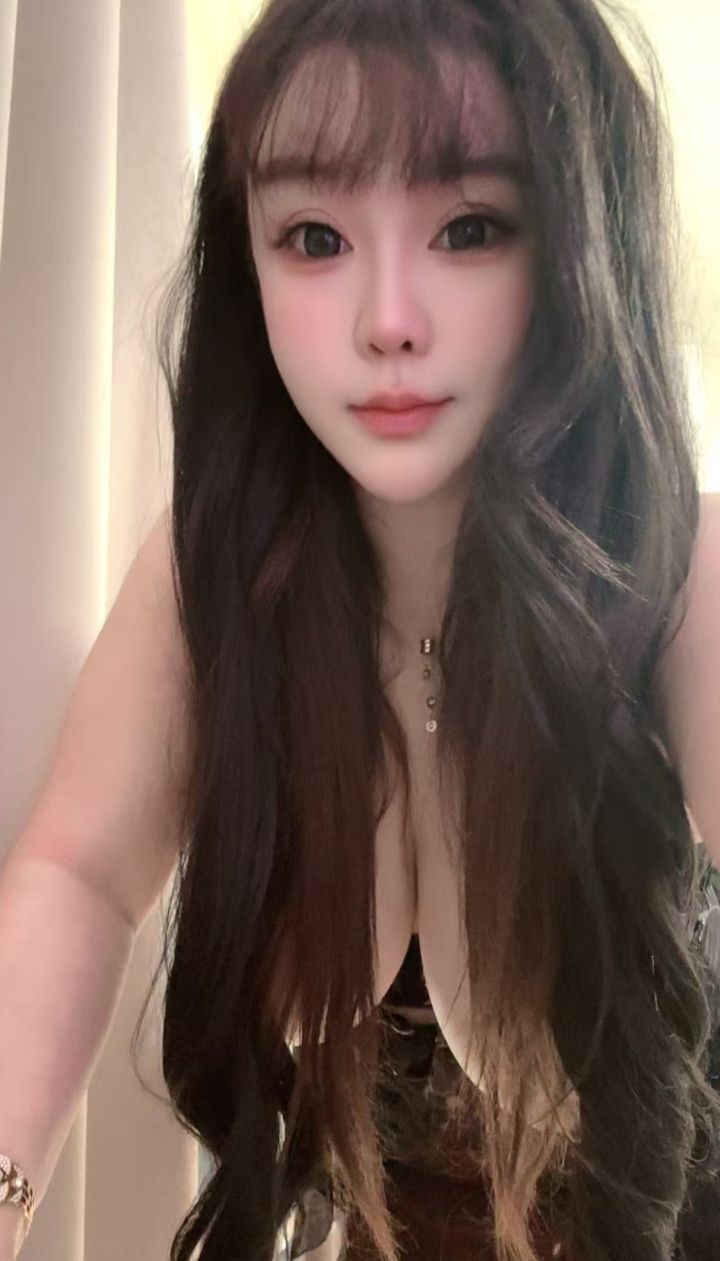 浦东爆乳辣妹梓欣