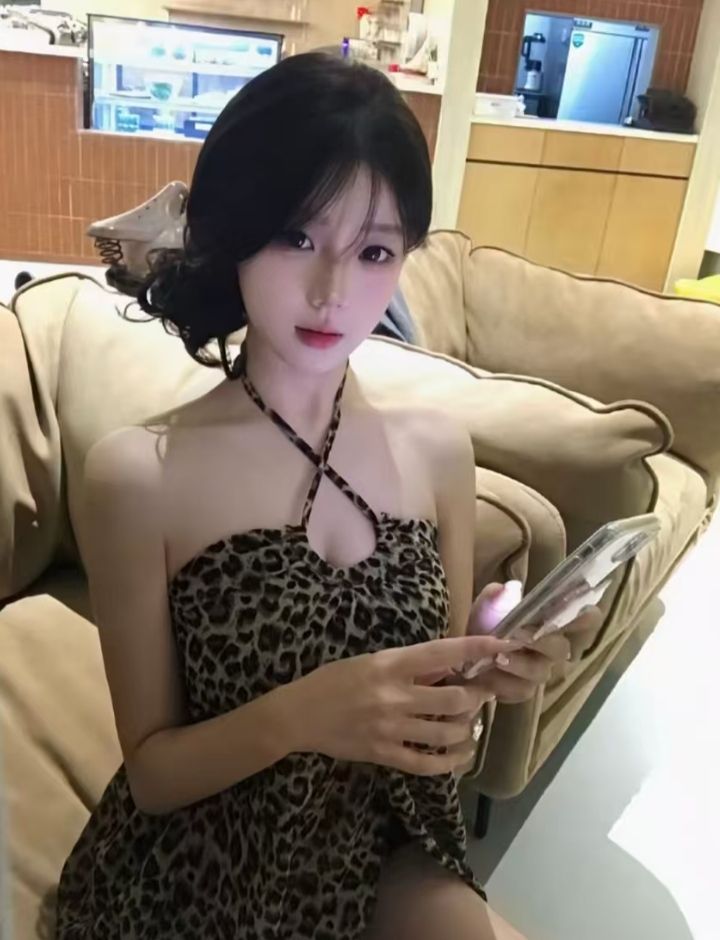 朝阳白嫩甜妹浅浅