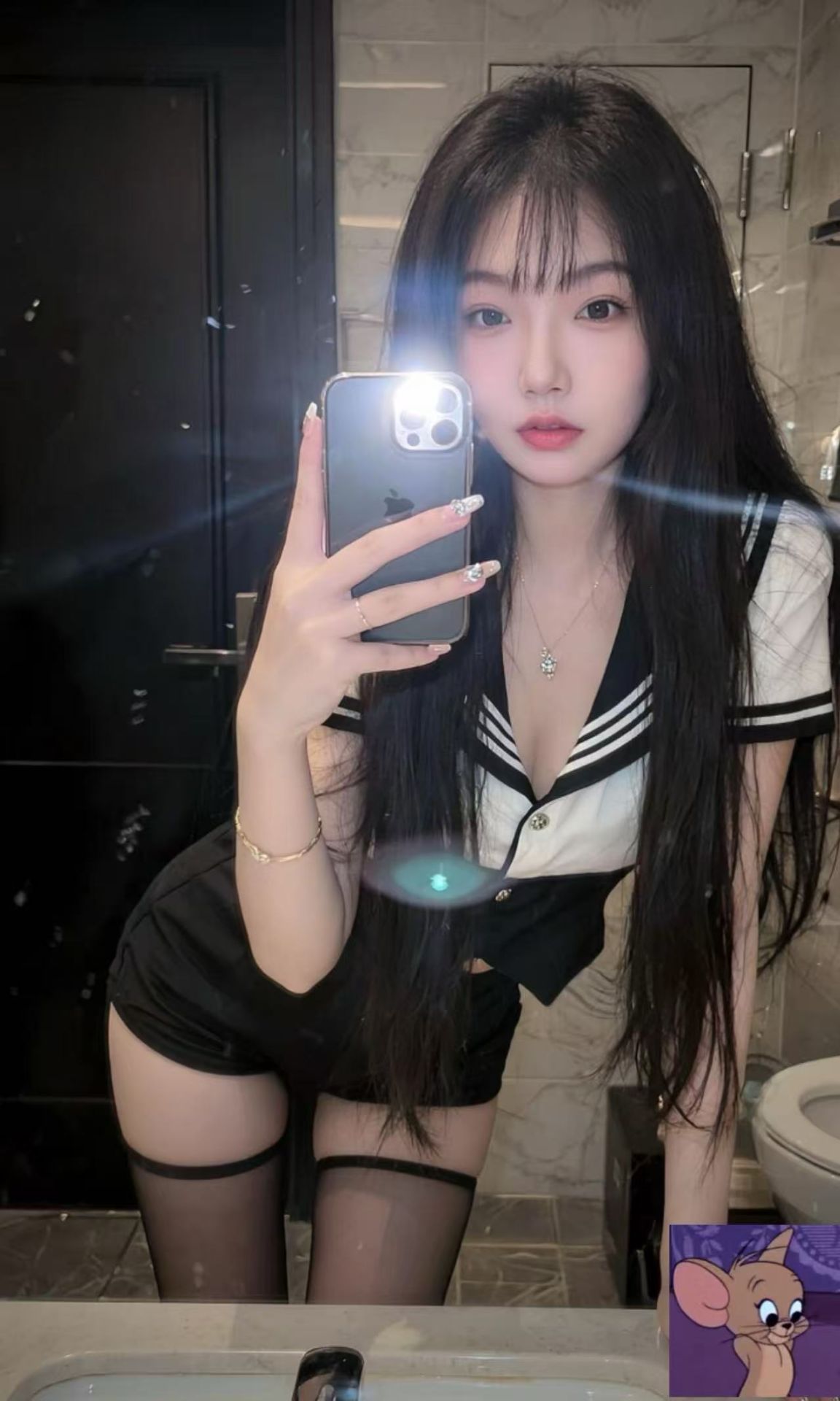 布吉高挑美女露露