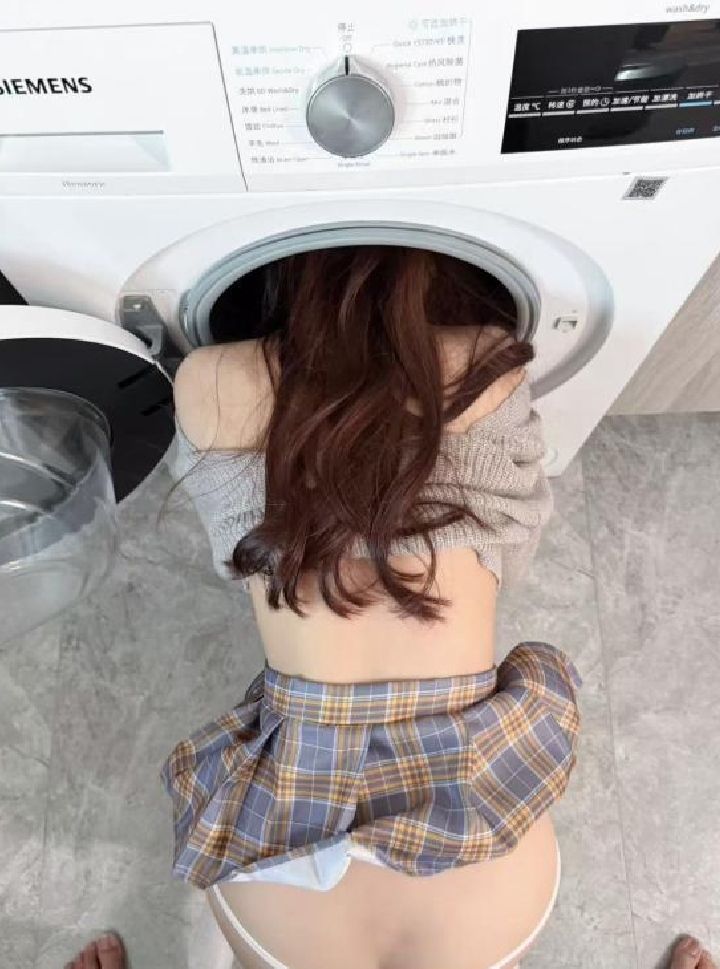 静安制服嫩妹奶油包