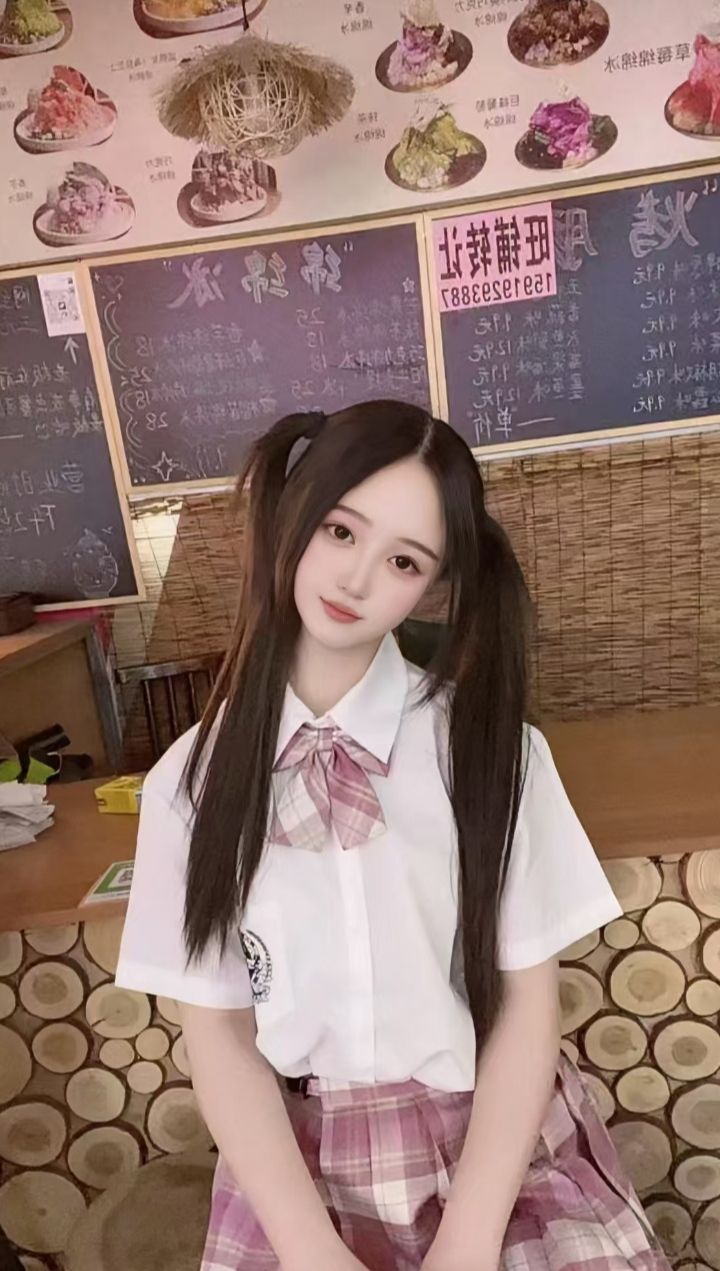 双马尾兼职嫩妹灵灵