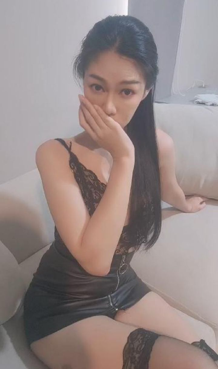 西站魅惑长腿御姐