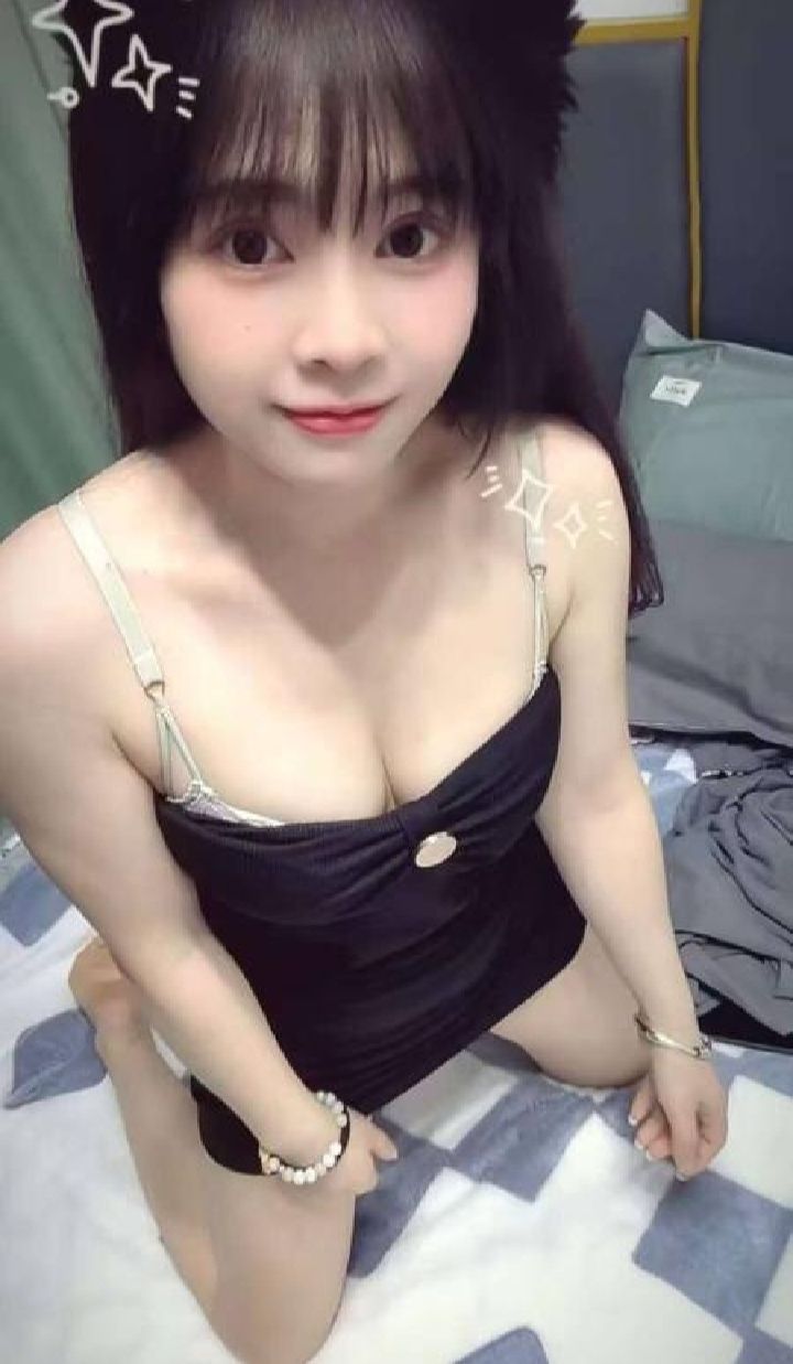 肤白丰润萝莉系甜妹