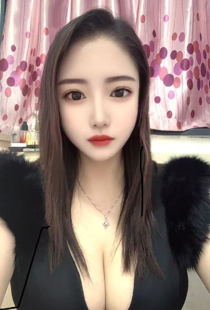 美乳欲女莉莉老师