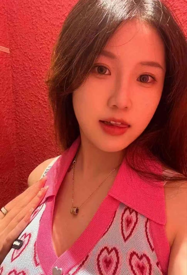 朝阳白嫩甜妹泡泡