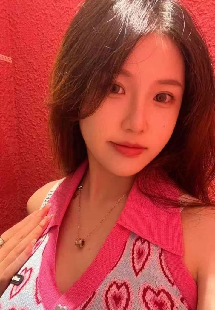 朝阳白嫩甜妹泡泡