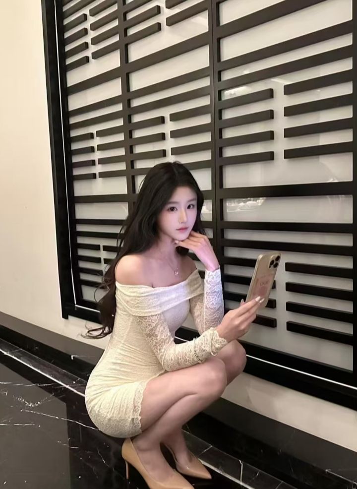 龙华白嫩甜妹雯雯