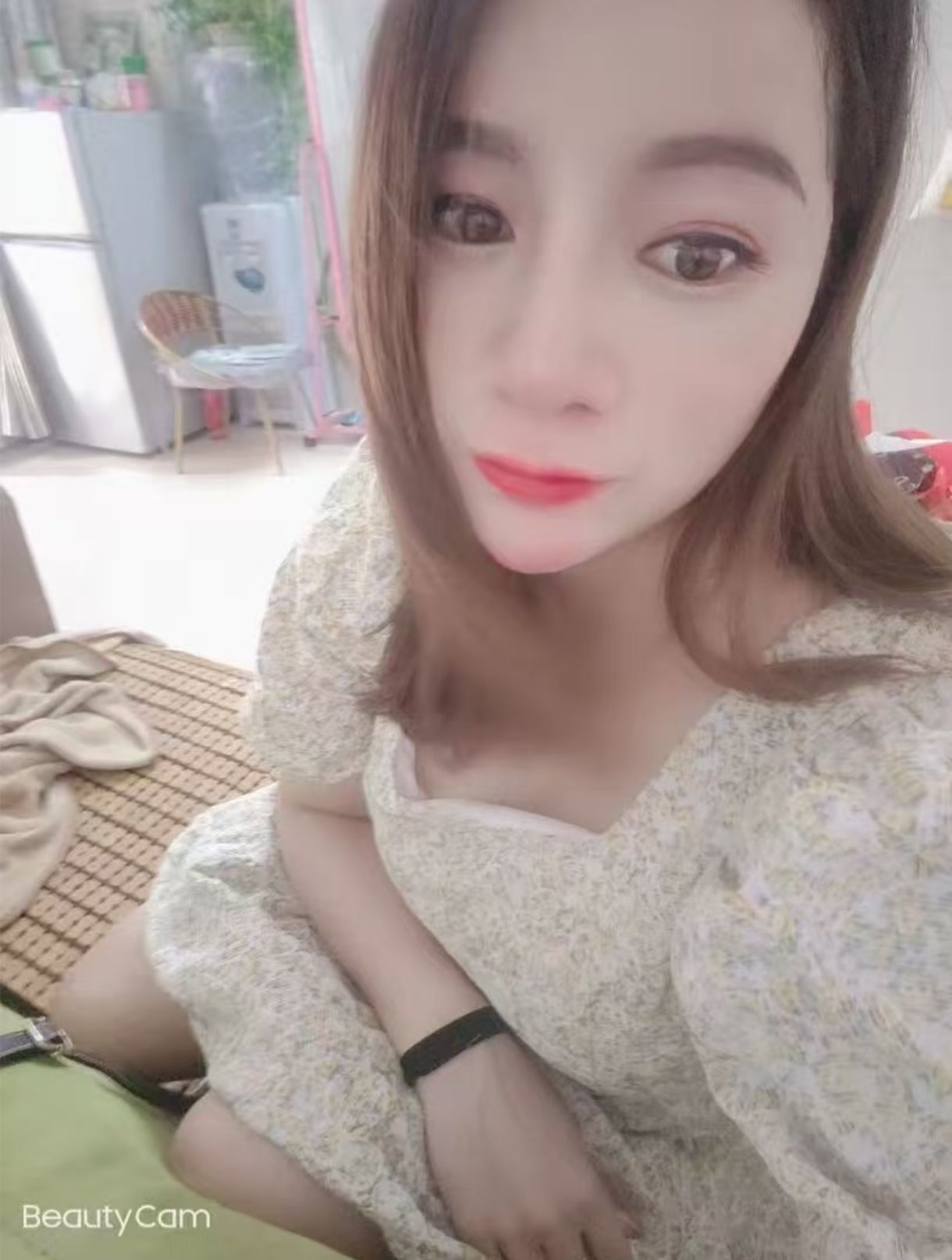 荔湾西村惠儿 大鲍鱼流了好多水 阴唇肥肥 淡香好吃