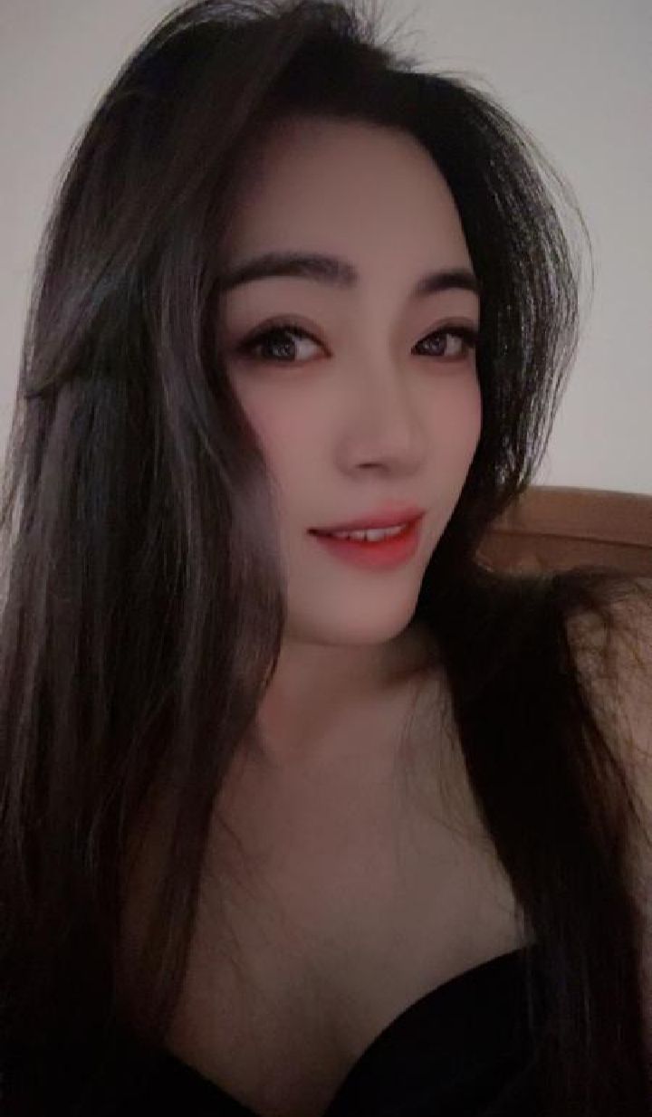 风情长腿小少妇