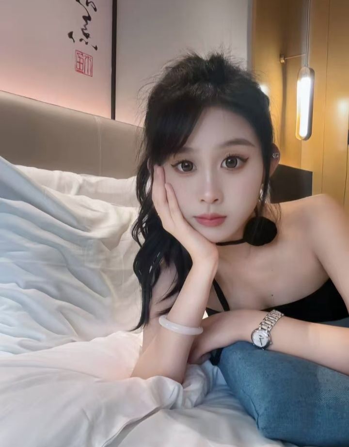 美腿甜妹张雨绮