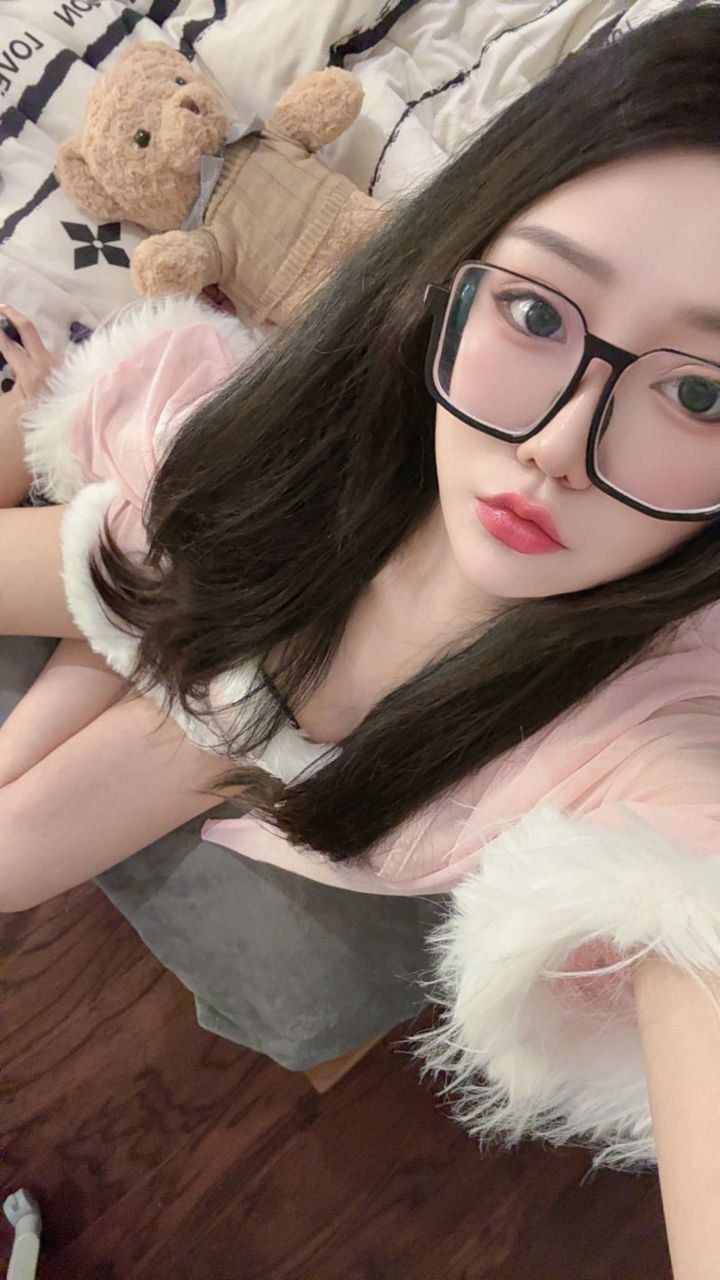 蜀山白嫩紧萱萱