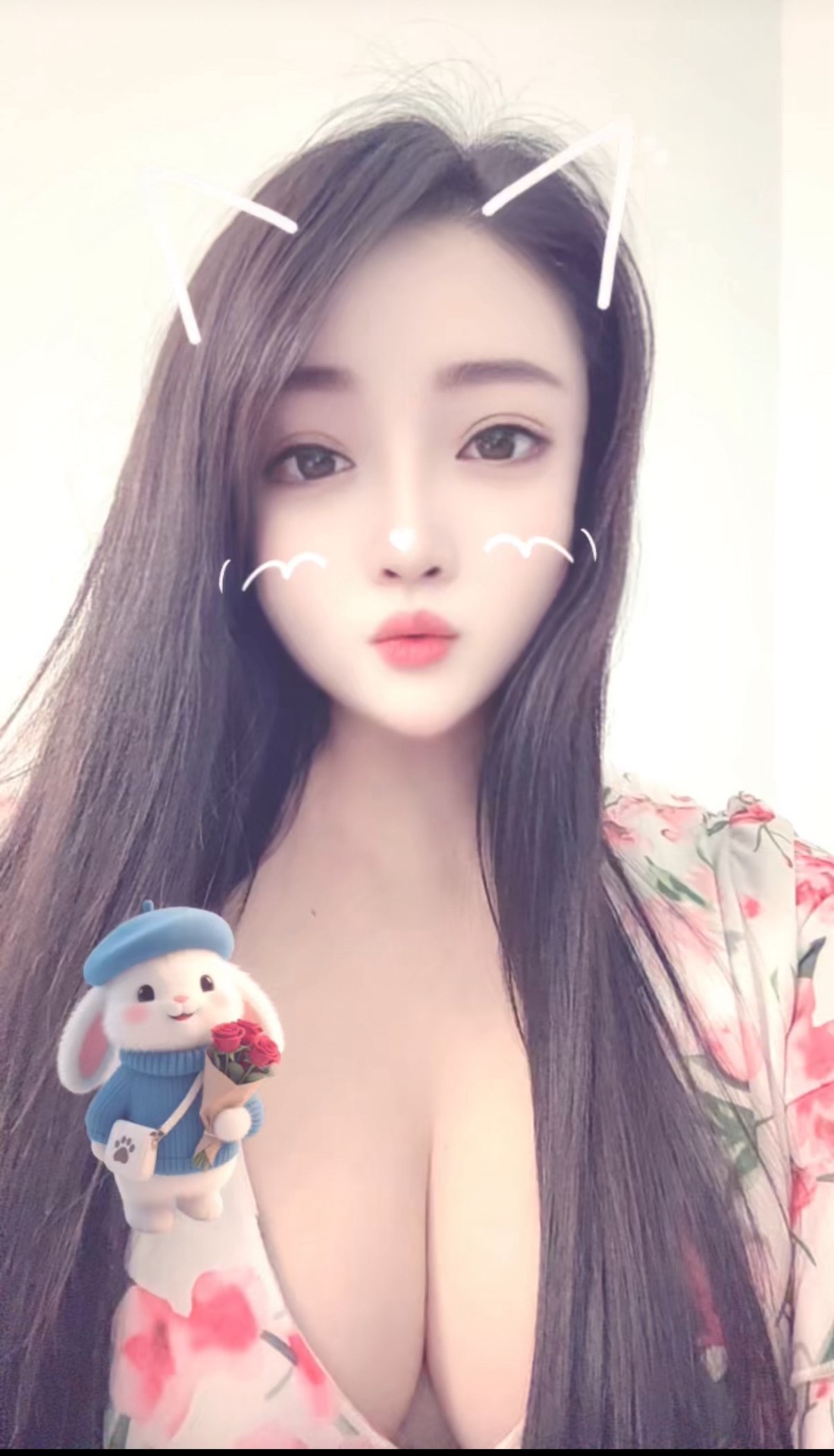 大奶兼职小姐姐