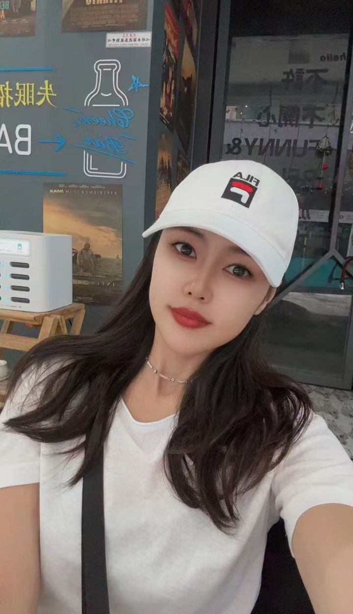 气质美御姐艾菲菲