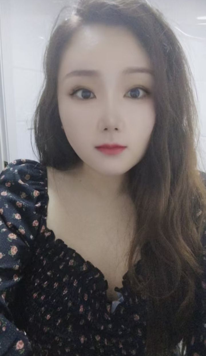 丰润热辣小姐姐微微