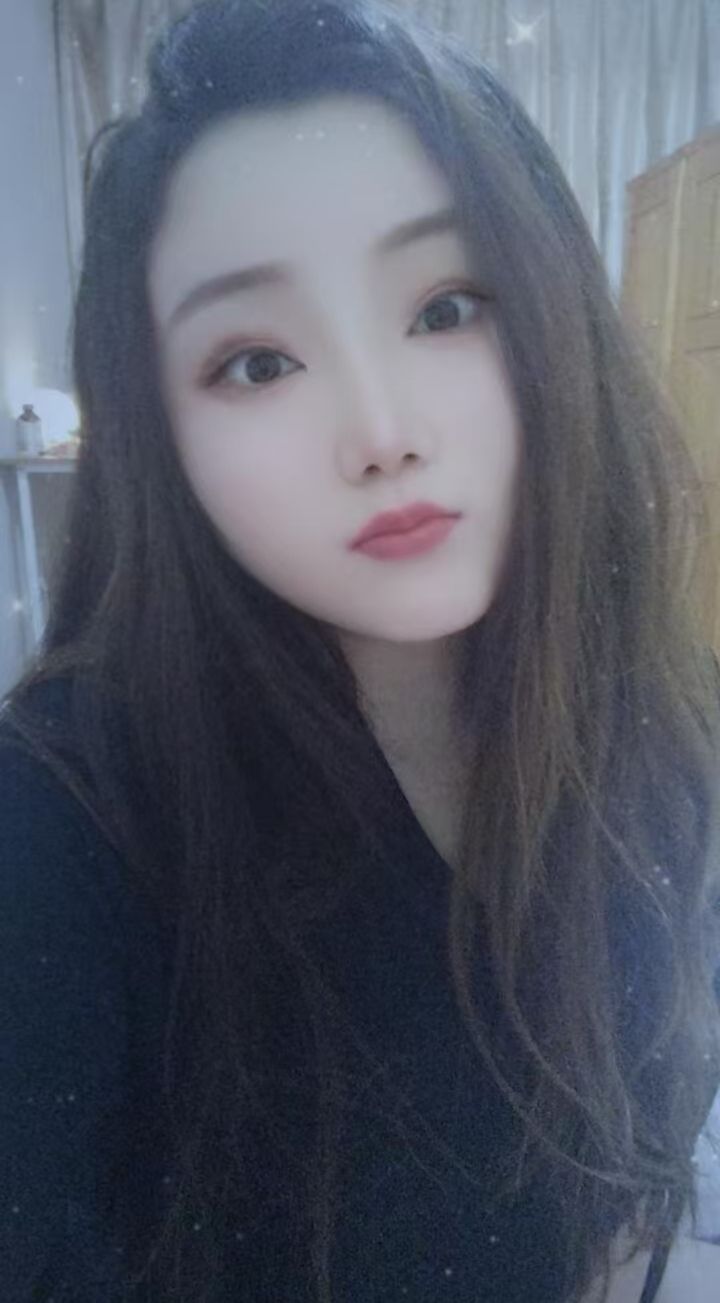 丰润热辣小姐姐微微
