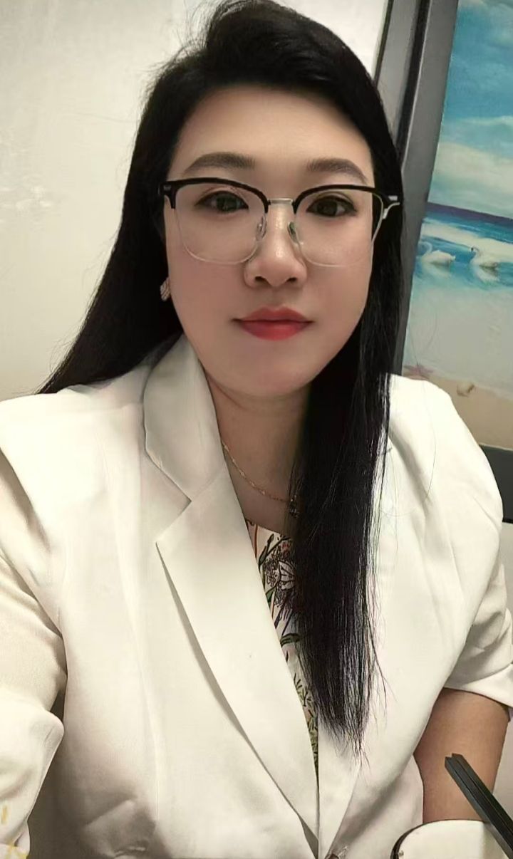 丰润眼镜少妇逗逗