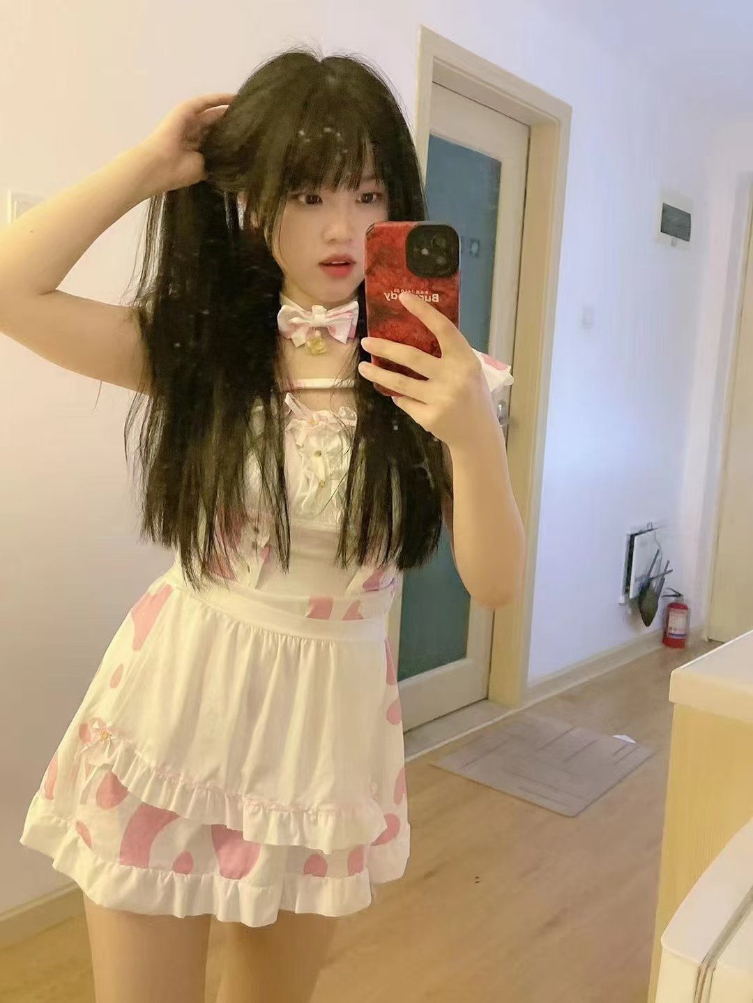 花都甜甜 长相甜美可爱 进门粉色制服 直接起立