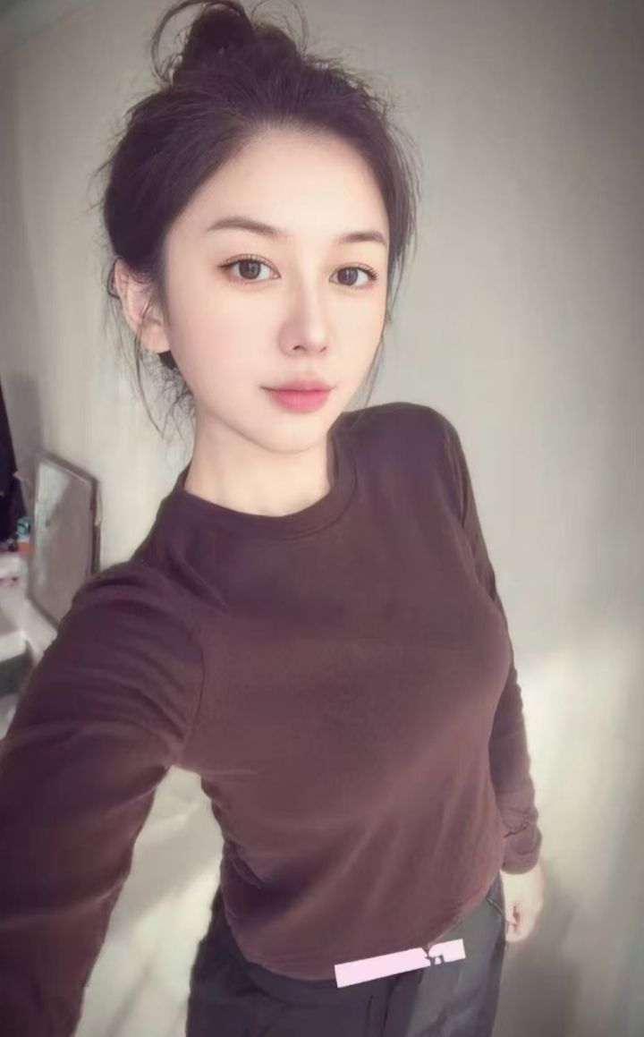 超绝身材美御姐灵儿