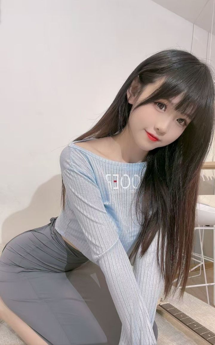 大白兔美臀嫩妹淘淘