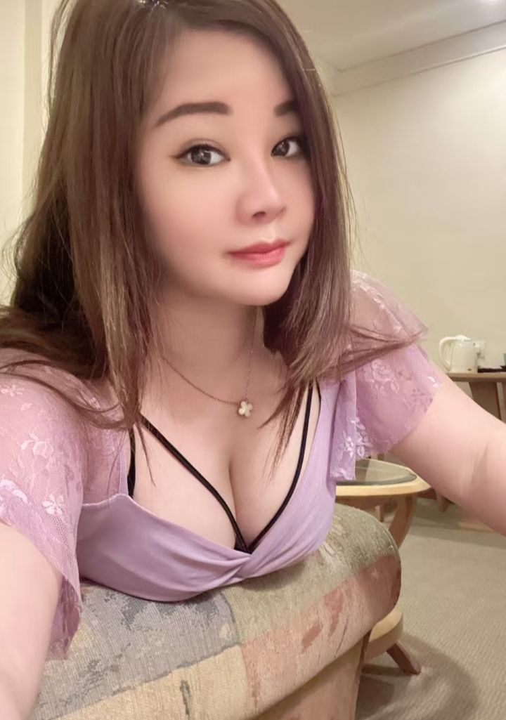 罗湖爆乳服务系少妇