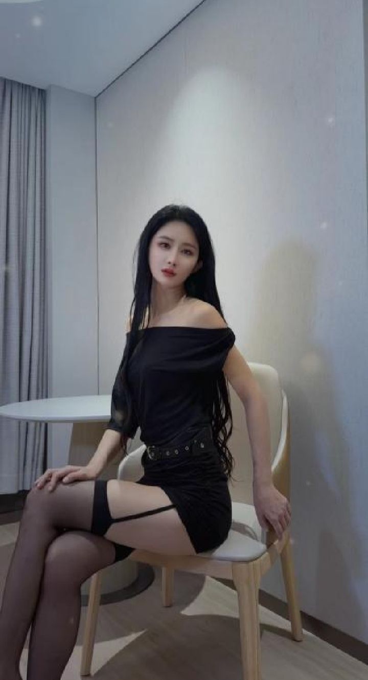 清湖长腿美妞雪梨