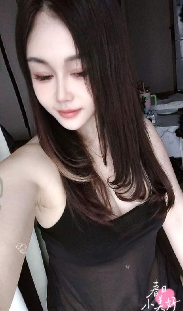 滨江丰满小表妹馨馨