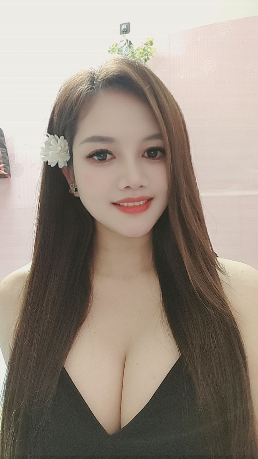 梅花园新人阿华 肤白小sao货，性欲强，要来还想要