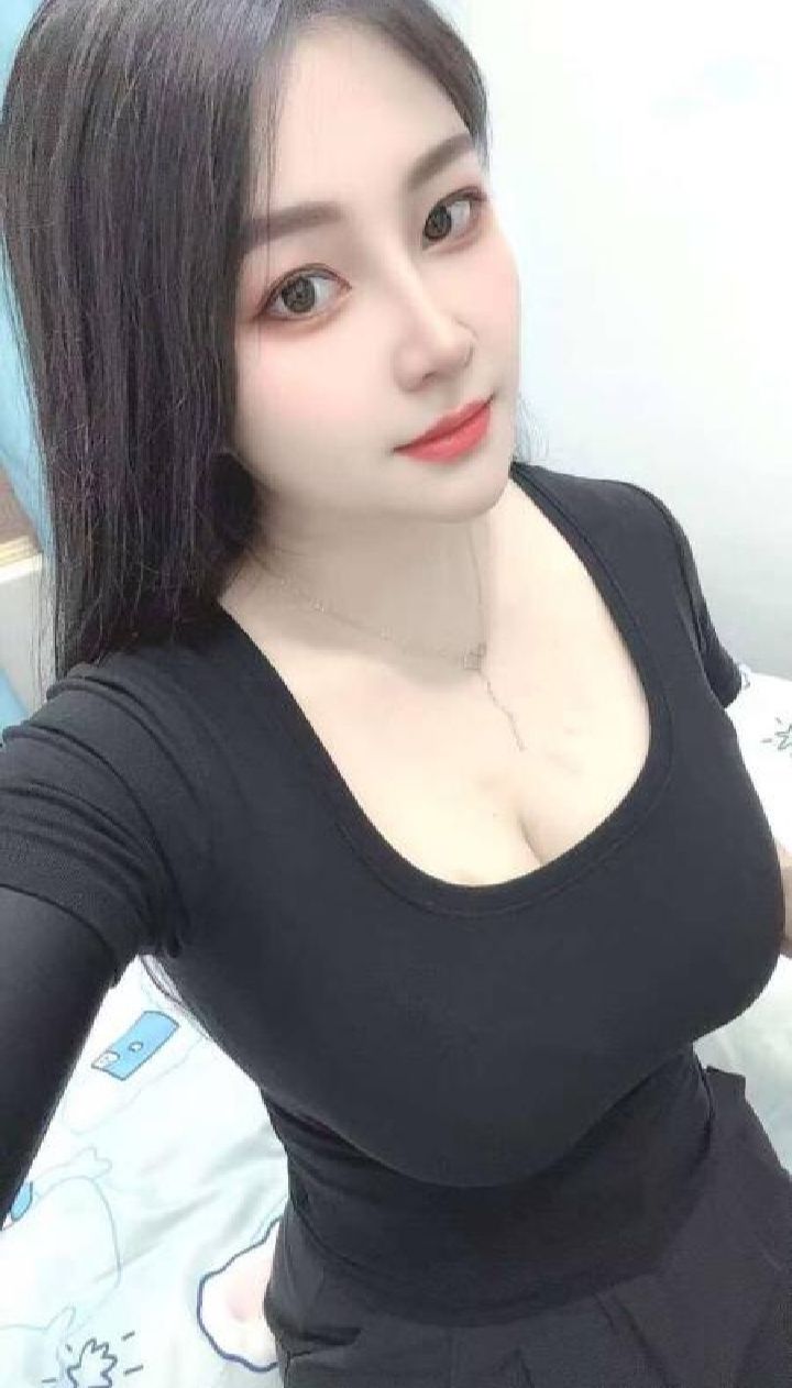 高颜美乳服务系菜菜