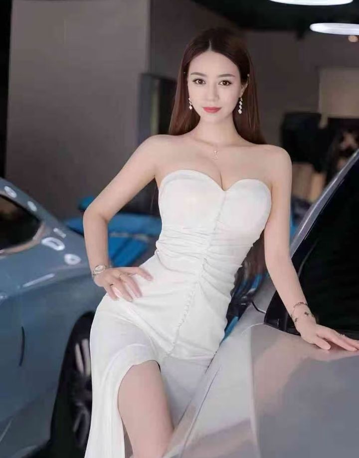 极品身材辣妹安妮