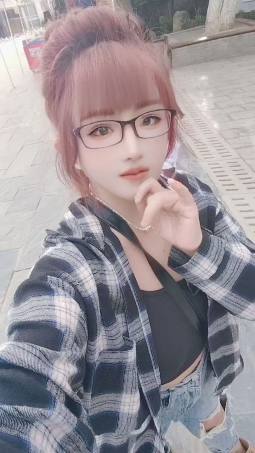 美女姐姐最近开始玩sm了
