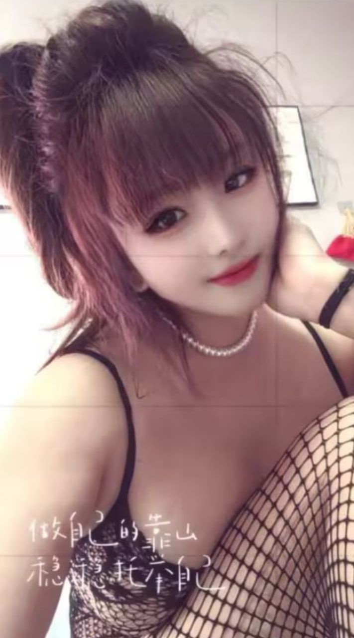 美女姐姐最近开始玩sm了