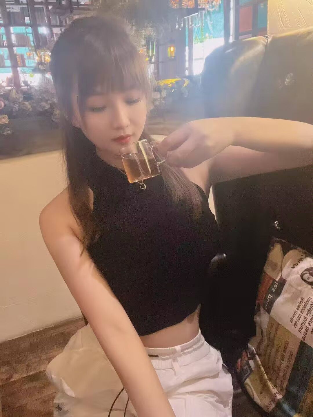 坐标北京，人美心善，喜欢的加微信私聊