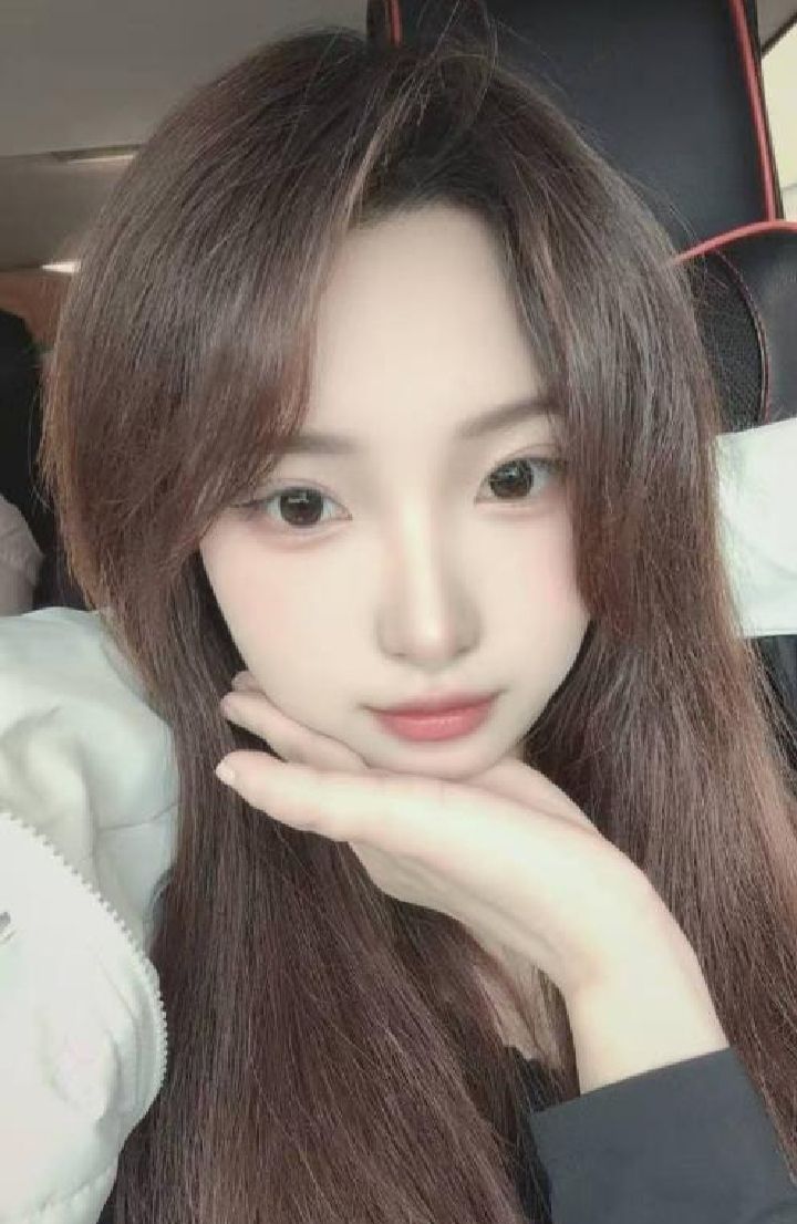 闵行水润丰满萌妹
