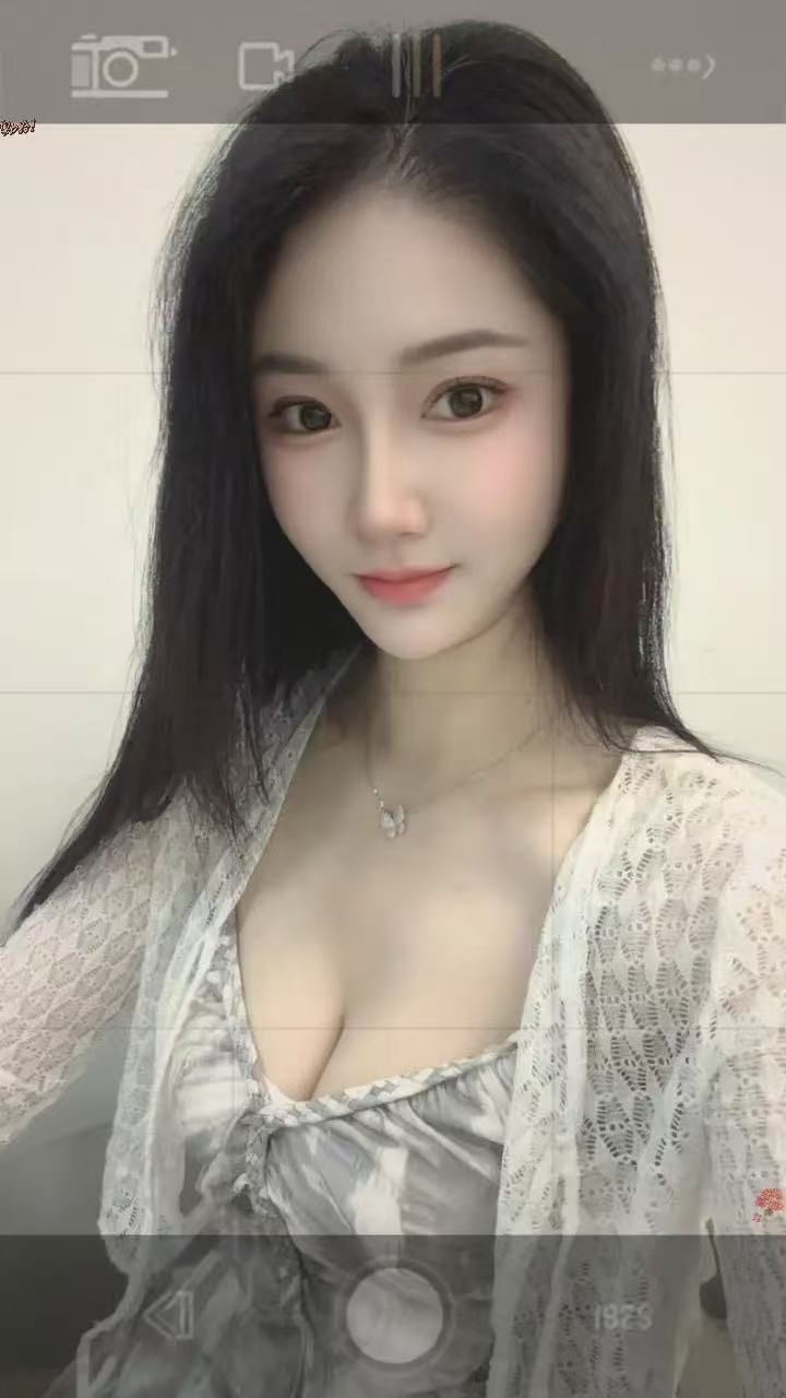 坐标深圳 模特兼职 诚心的可以加我哦