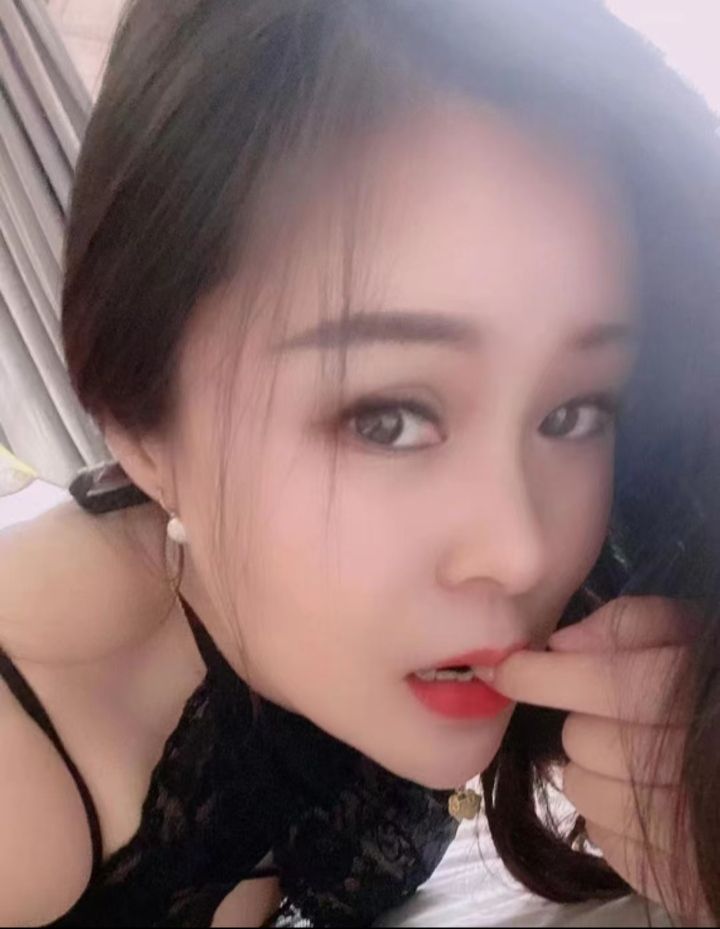 丰润热辣少妇娜姐