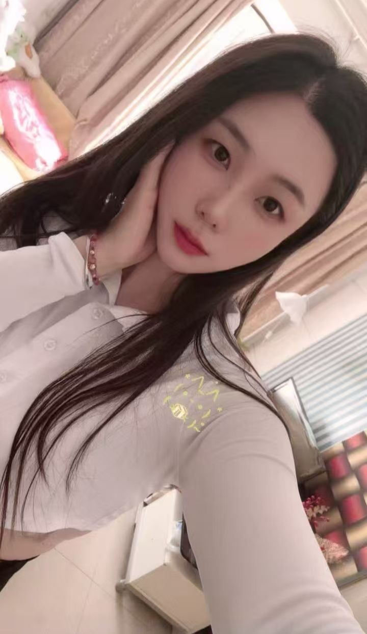 美艳肉臀诺楠小姐姐